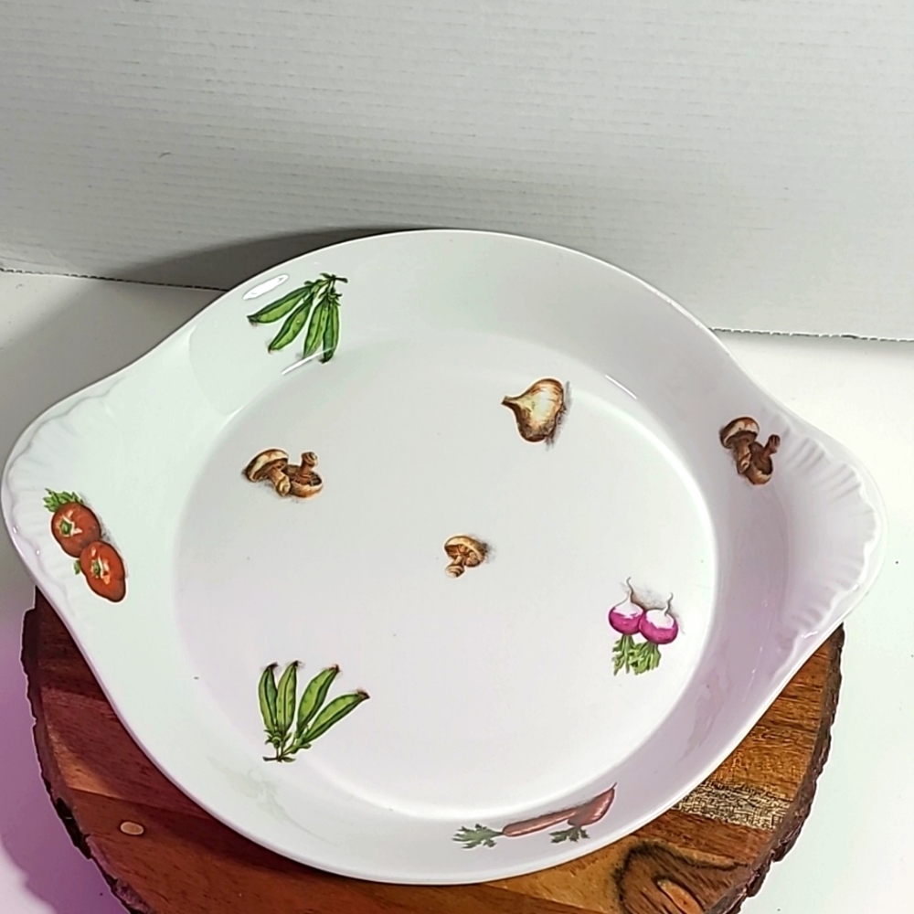 MCM Fireproof Porcelain Baking Vegetable Dish Round with 2 Handles Made in Franc